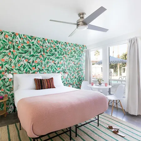 The Wesley Hotel By Avantstay Retro Spacious W Bbq Pool Spa Palm Springs Exterior photo