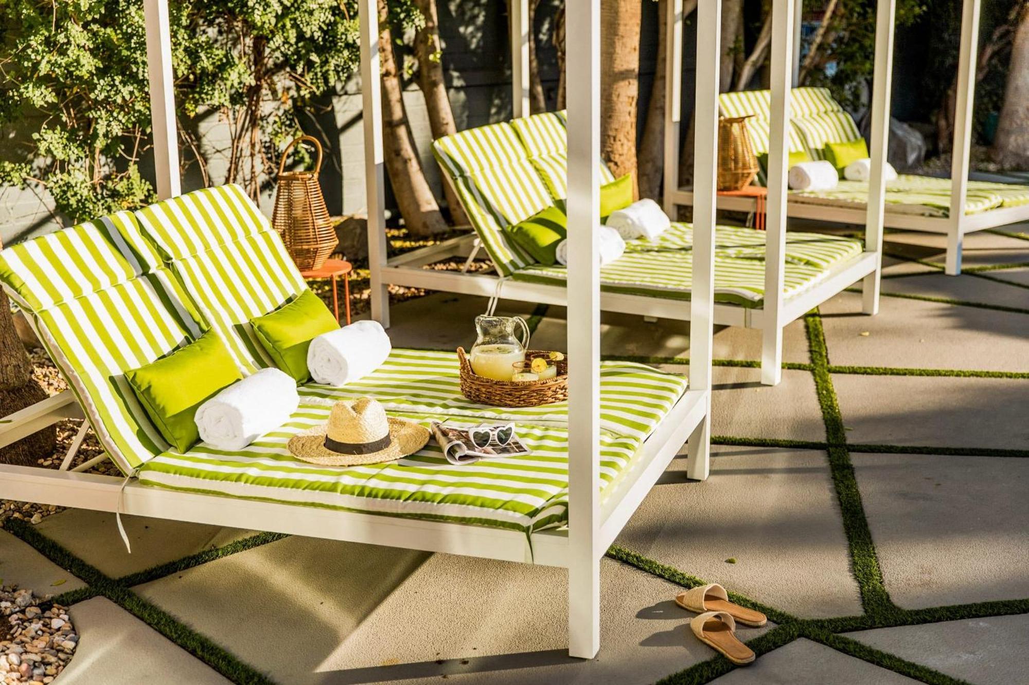 The Wesley By Avantstay Retro Spacious W Bbq Pool Hotel Palm Springs