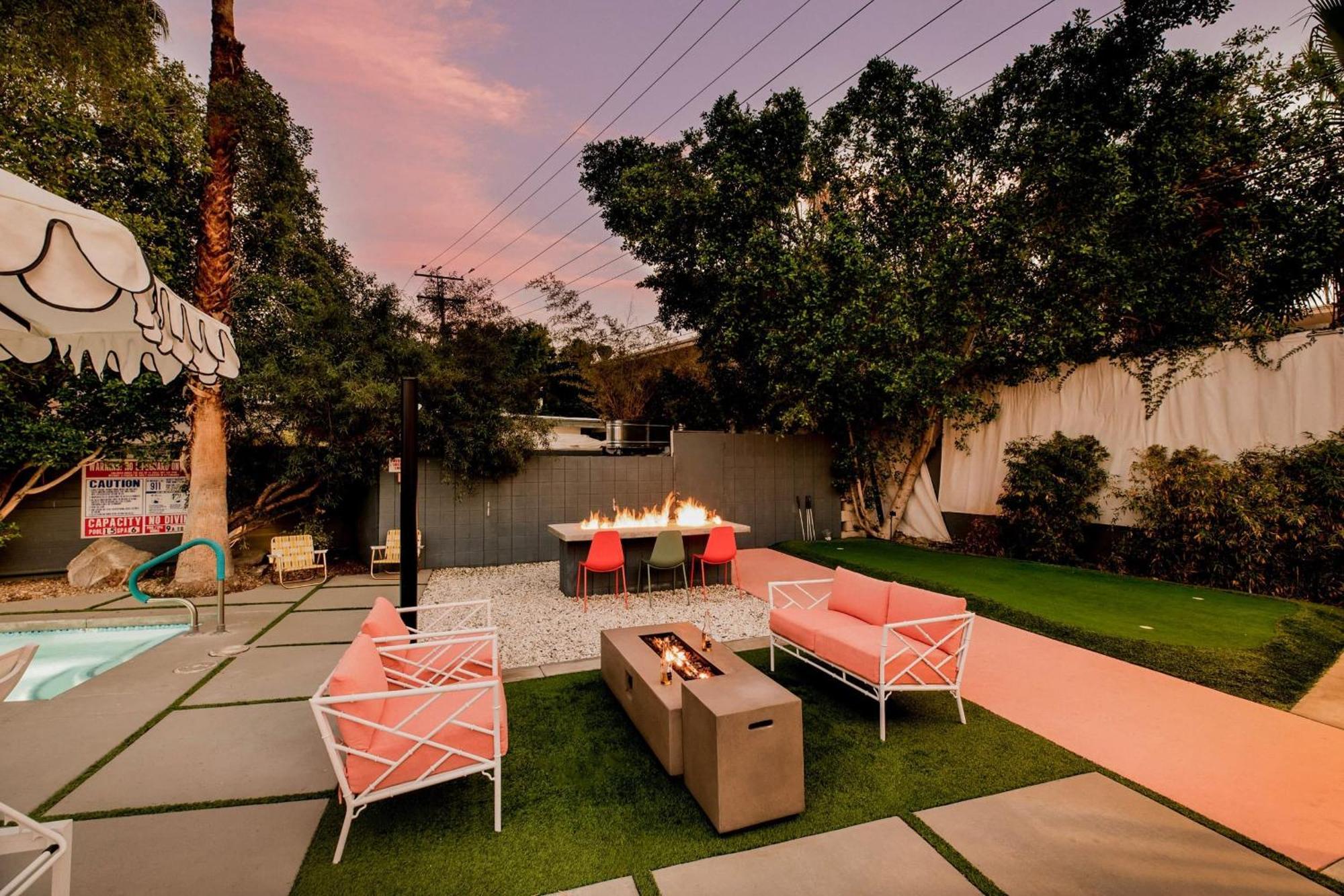 The Wesley Hotel By Avantstay Retro Spacious W Bbq Pool Spa Palm Springs