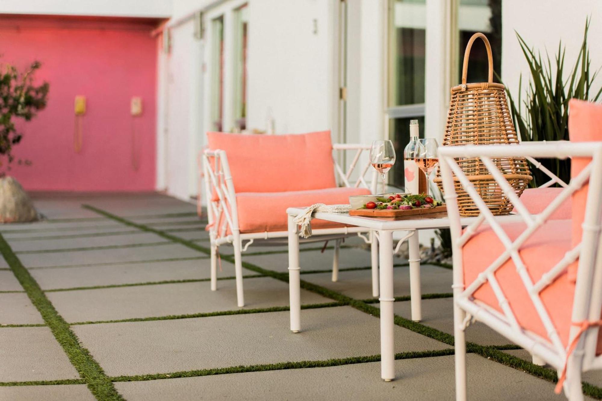 Hotel The Wesley Hotel By Avantstay Retro Spacious W Bbq Pool Spa 4*