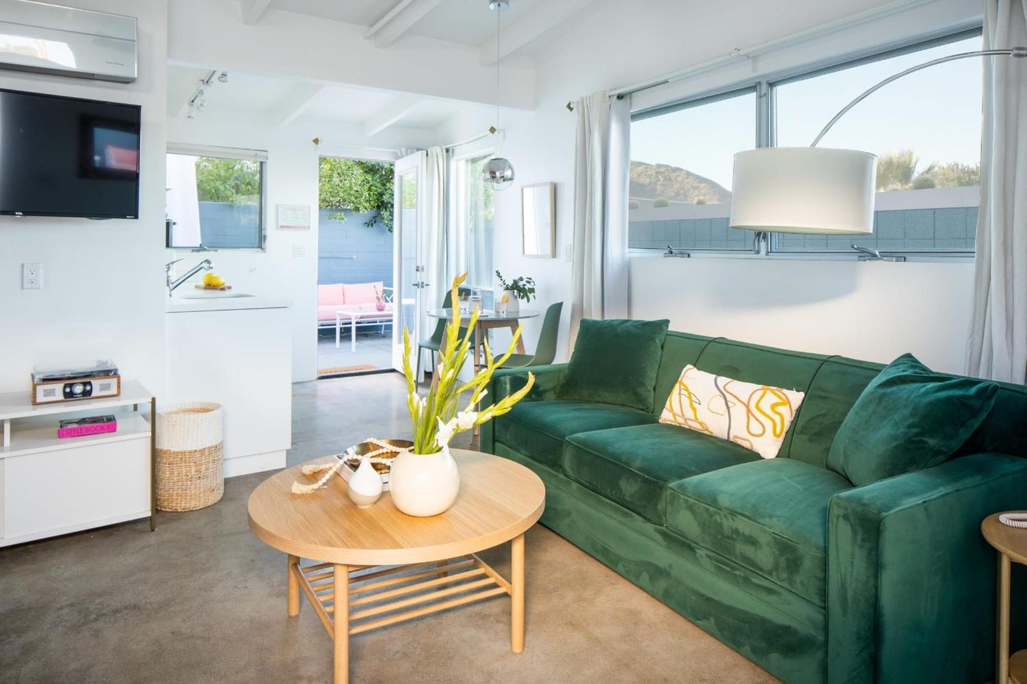 Hotel The Wesley Hotel By Avantstay Retro Spacious W Bbq Pool Spa 4*