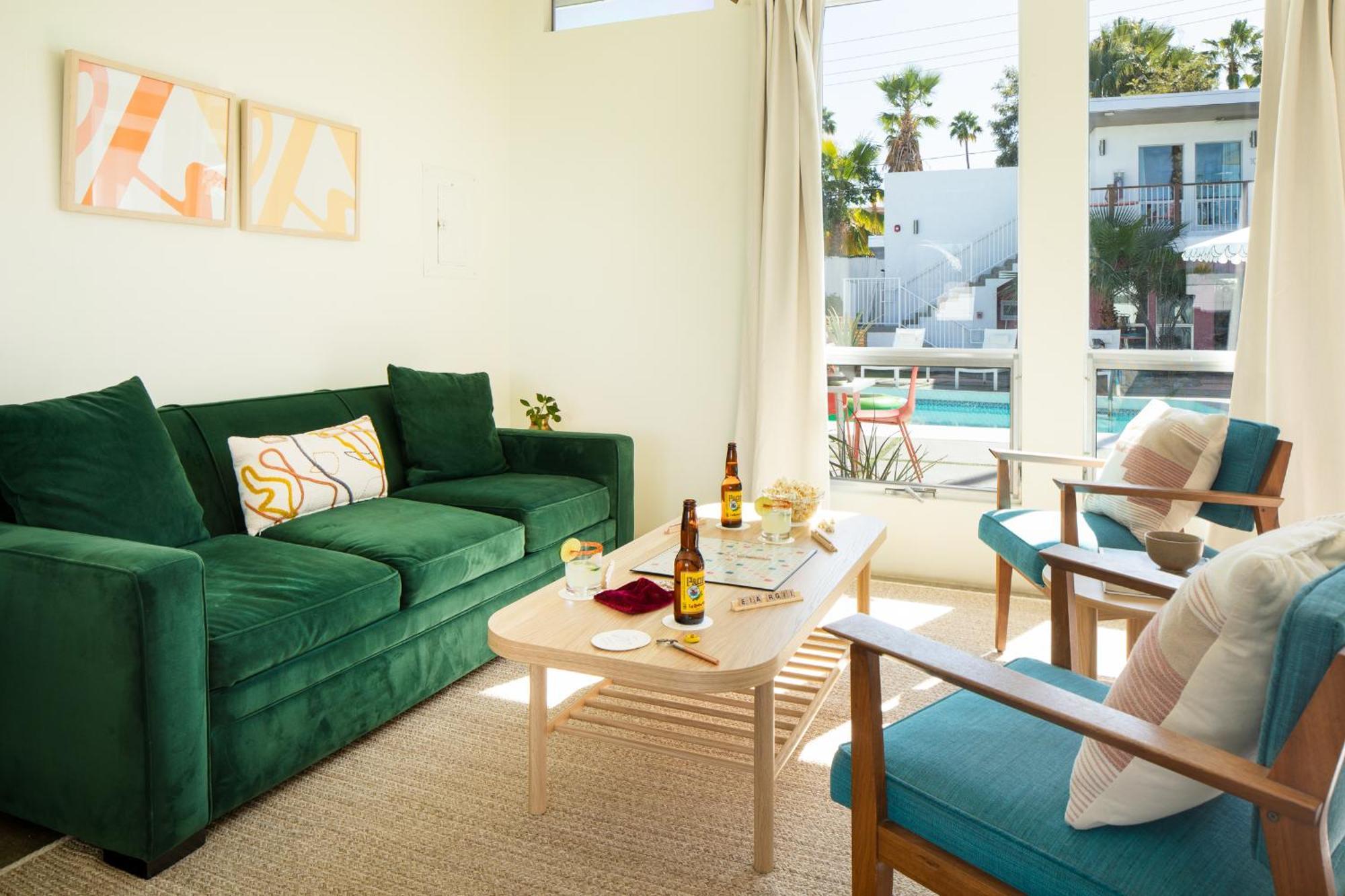 The Wesley Hotel By Avantstay Retro Spacious W Bbq Pool Spa