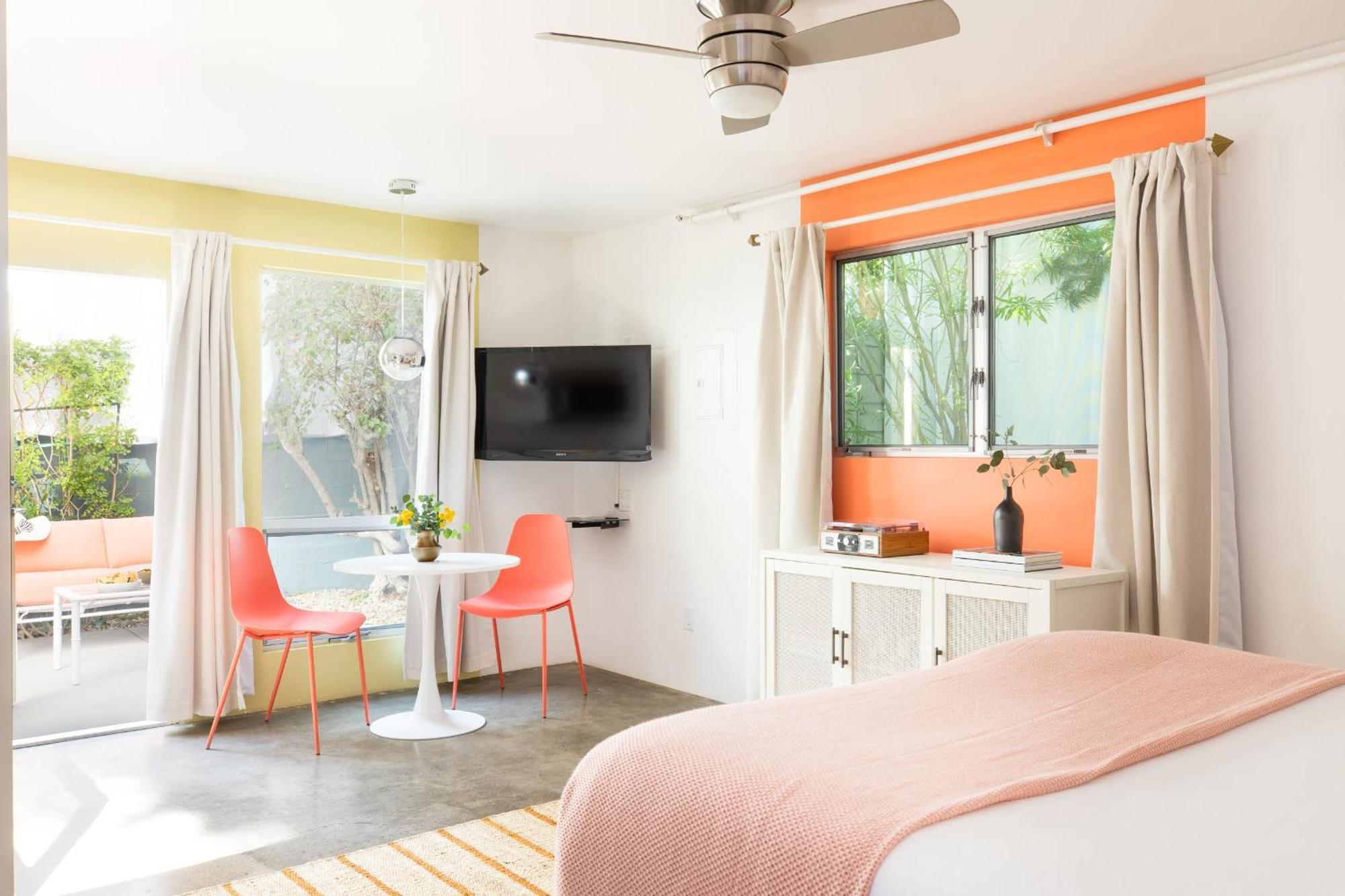 Hotel The Wesley Hotel By Avantstay Retro Spacious W Bbq Pool Spa 4*