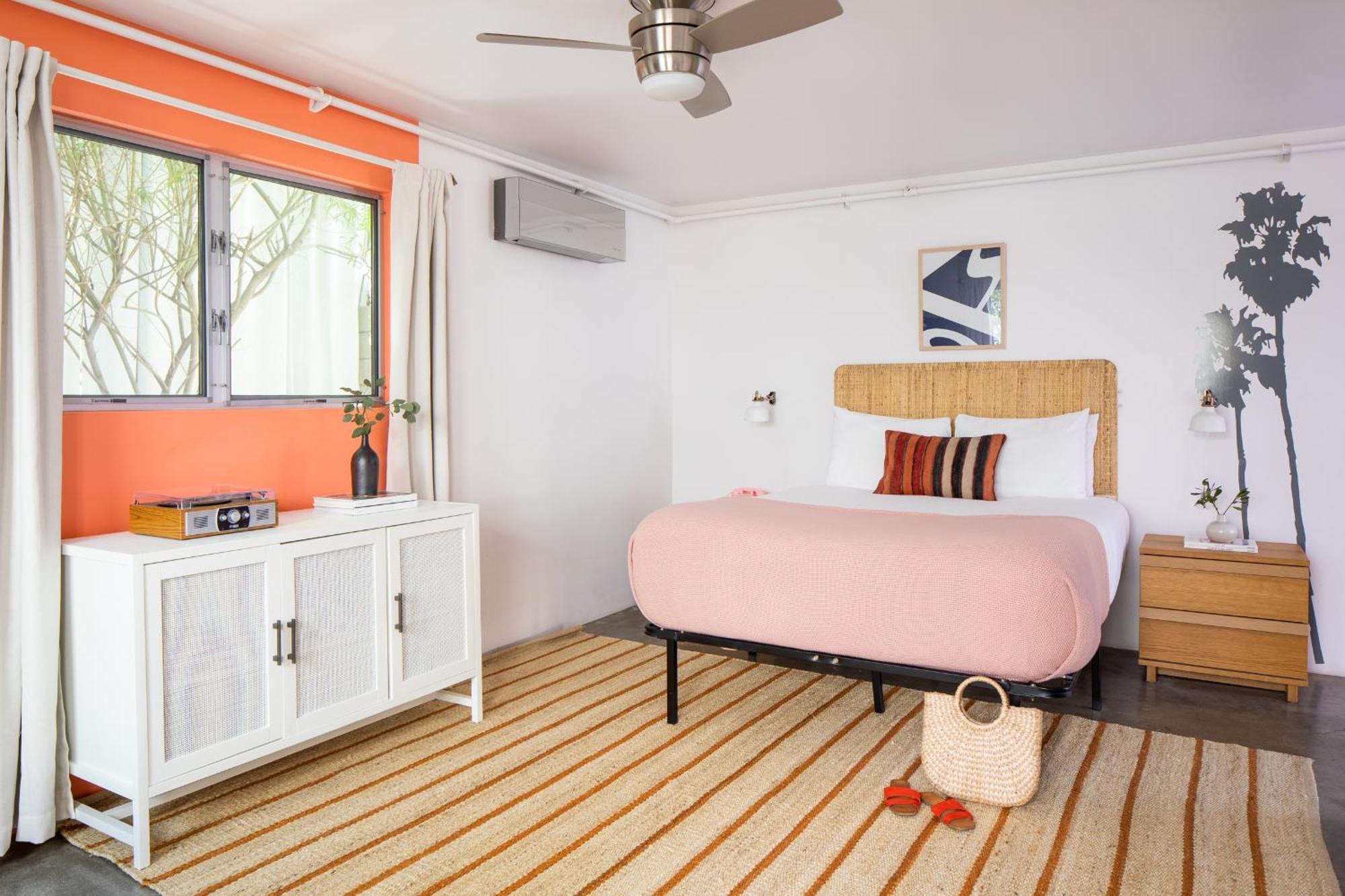 The Wesley Hotel By Avantstay Retro Spacious W Bbq Pool Spa Hotel